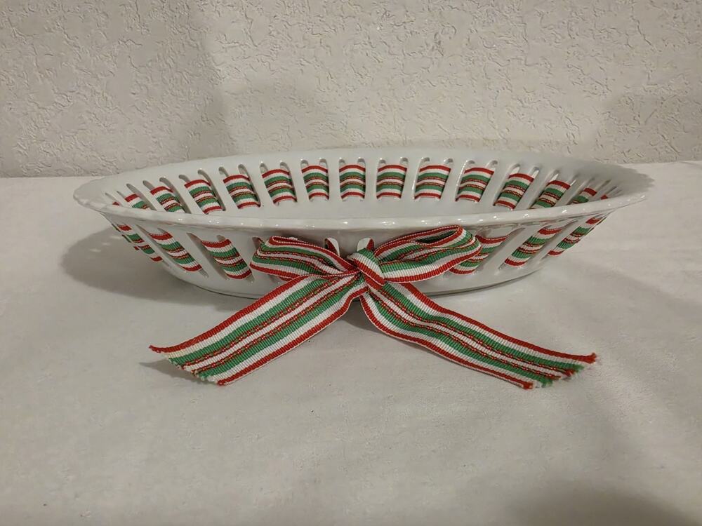 Antique Reflections Godinger Christmas Oval Ceramic Ribbon Serving Tray 12"